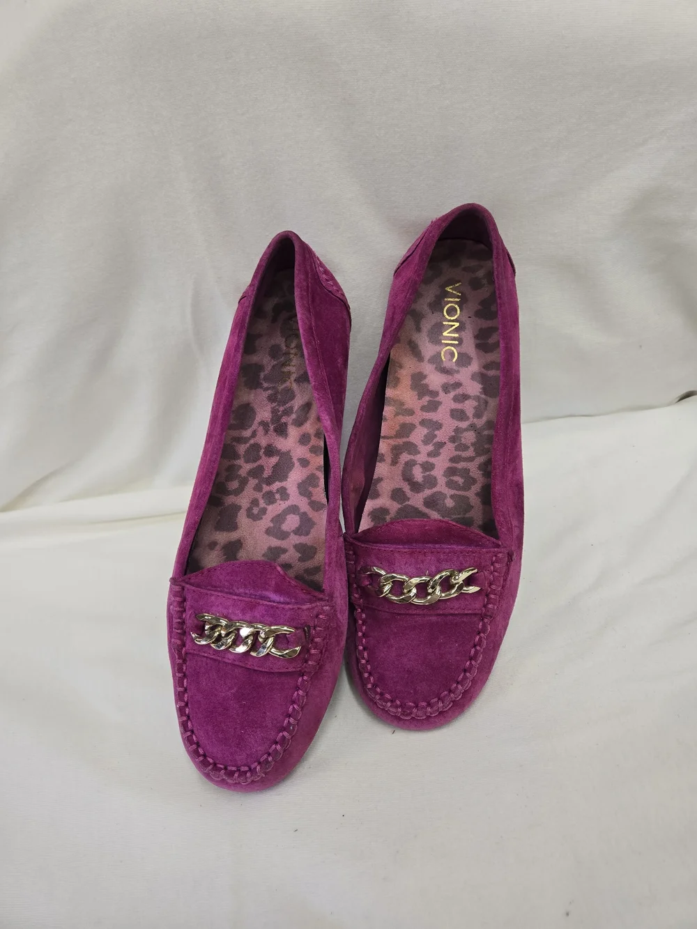Vionic Women's Magenta Suede Chain-Trim Loafers